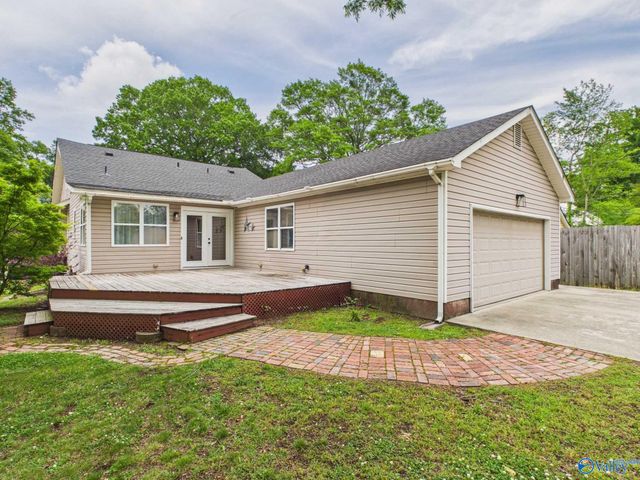 501 Prospect Drive SE, Decatur, AL 35601