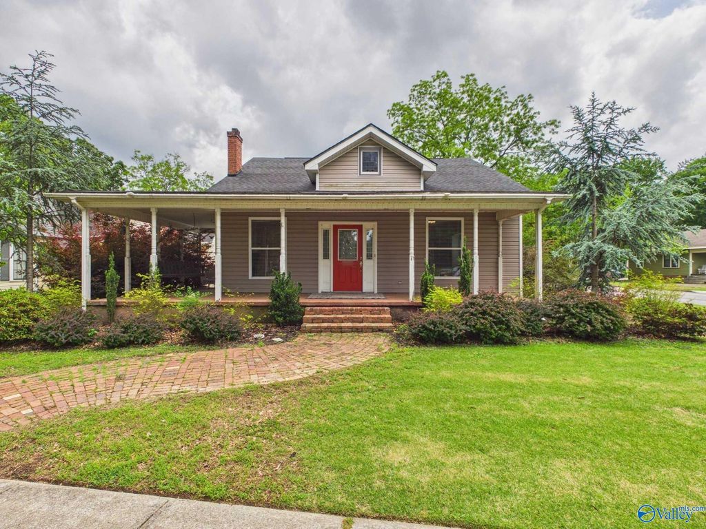 501 Prospect Drive SE, Decatur, AL 35601