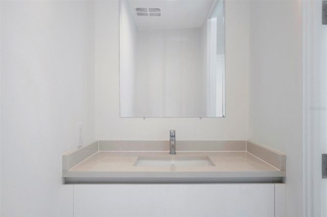 400 CENTRAL AVENUE 906, St Petersburg, FL 33701