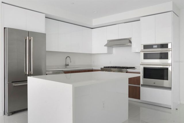 400 CENTRAL AVENUE 906, St Petersburg, FL 33701