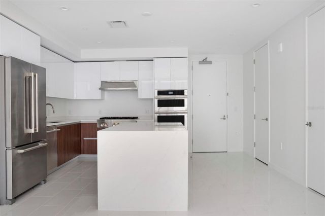 400 CENTRAL AVENUE 906, St Petersburg, FL 33701