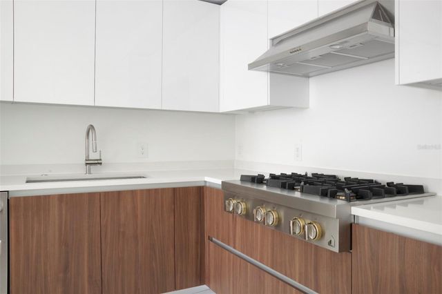 400 CENTRAL AVENUE 906, St Petersburg, FL 33701