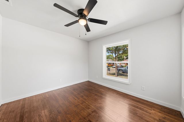 3631 Idaho Avenue, Dallas, TX 75216