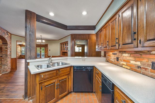 12 Mullaney Drive, Greenville, TX 75402