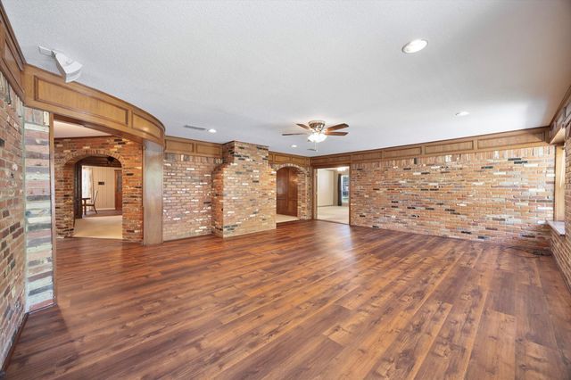 12 Mullaney Drive, Greenville, TX 75402