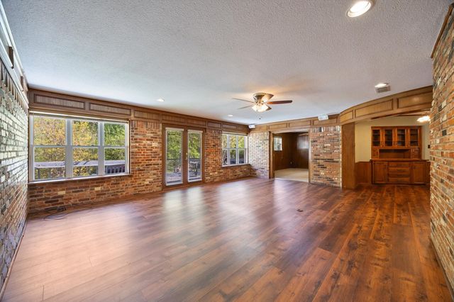 12 Mullaney Drive, Greenville, TX 75402