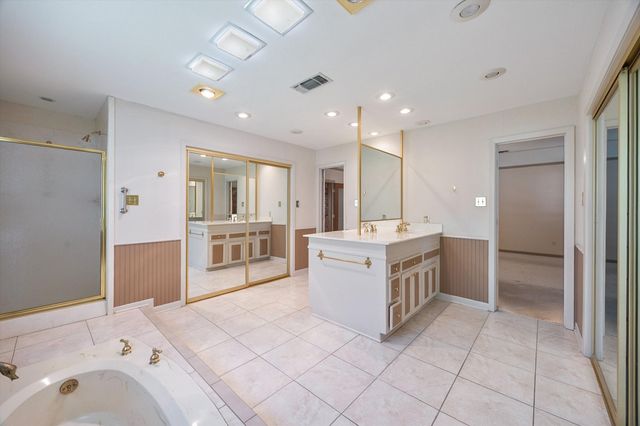12 Mullaney Drive, Greenville, TX 75402