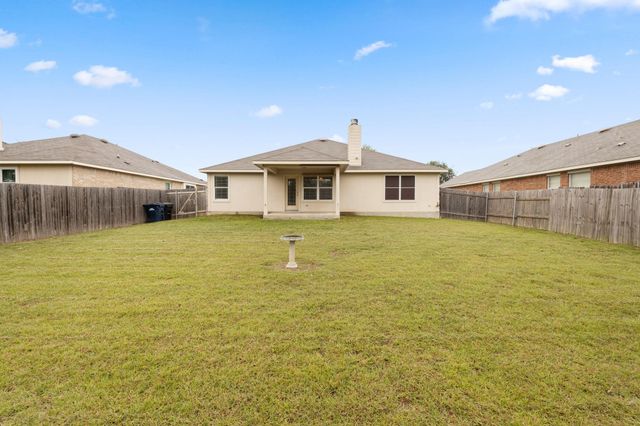 117 Kerley DR, Hutto, TX 78634