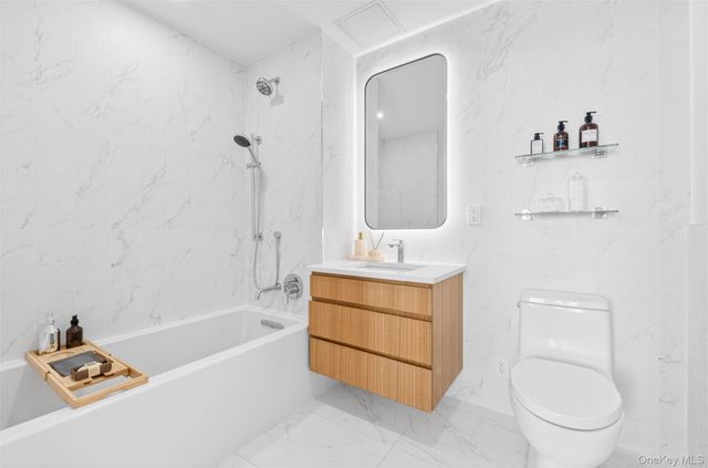 133-25 37TH Avenue 3D, Flushing, NY 11354