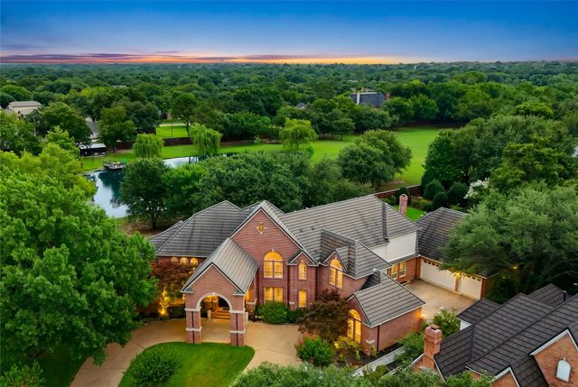 1313 CHATSWORTH Court E, Colleyville, TX 76034