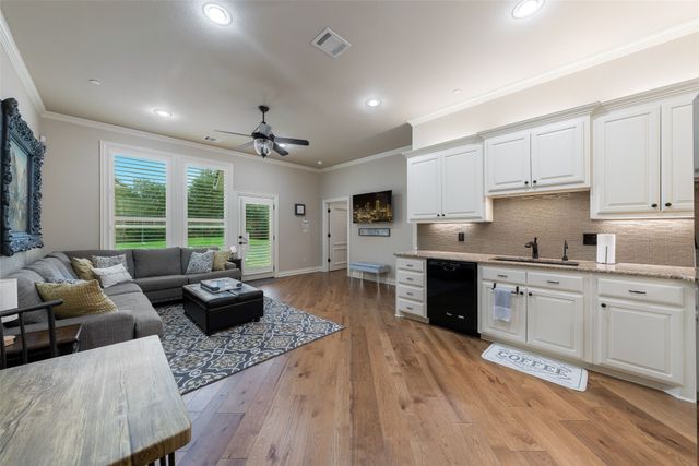 1313 CHATSWORTH Court E, Colleyville, TX 76034