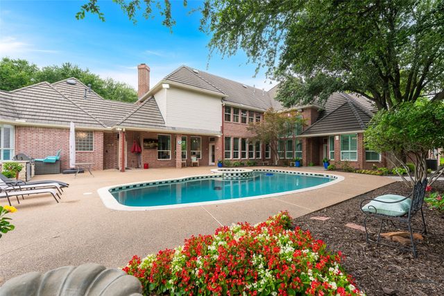 1313 CHATSWORTH Court E, Colleyville, TX 76034