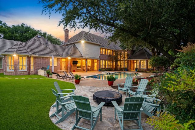 1313 CHATSWORTH Court E, Colleyville, TX 76034