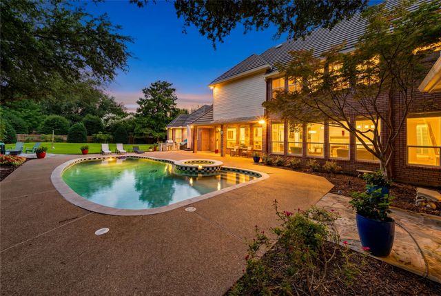 1313 CHATSWORTH Court E, Colleyville, TX 76034
