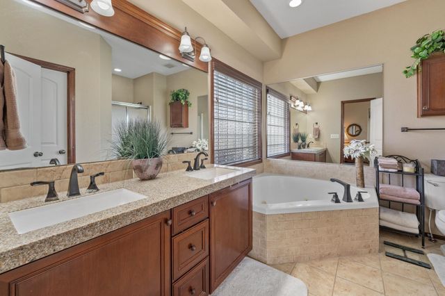 2153 S Sierra Hills Cir, Wichita, KS 67230