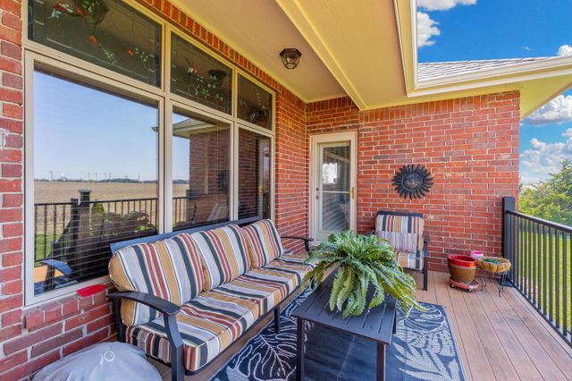 2153 S Sierra Hills Cir, Wichita, KS 67230