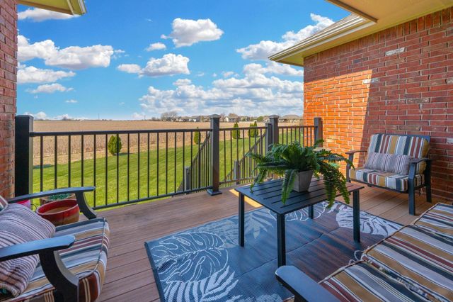 2153 S Sierra Hills Cir, Wichita, KS 67230