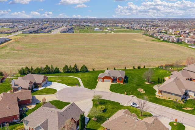 2153 S Sierra Hills Cir, Wichita, KS 67230