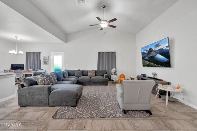 11538 Wayne Carreon Street, Socorro, TX 79927