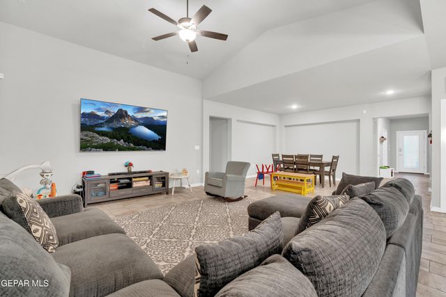 11538 Wayne Carreon Street, Socorro, TX 79927