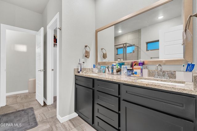 11538 Wayne Carreon Street, Socorro, TX 79927