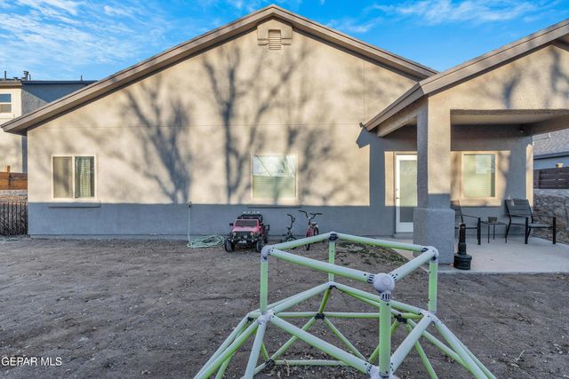 11538 Wayne Carreon Street, Socorro, TX 79927