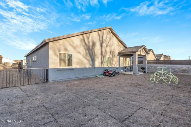 11538 Wayne Carreon Street, Socorro, TX 79927