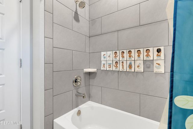 11538 Wayne Carreon Street, Socorro, TX 79927