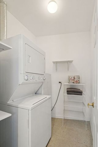 7748 N Sheridan Road 5, Chicago, IL 60626