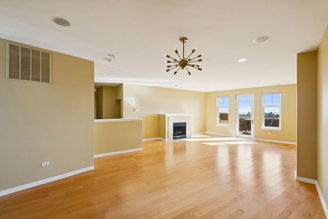 7748 N Sheridan Road 5, Chicago, IL 60626