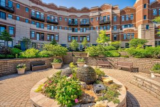 7748 N Sheridan Road 5, Chicago, IL 60626