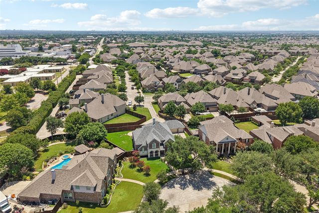 1045 Sir Lancelot Circle, Lewisville, TX 75056
