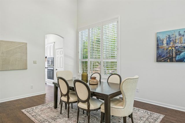 1045 Sir Lancelot Circle, Lewisville, TX 75056