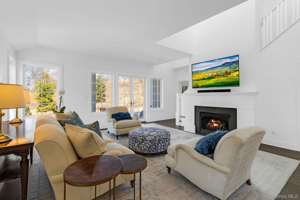 15 Honeysuckle Lane, Rye Brook, NY 10573 — photo 4