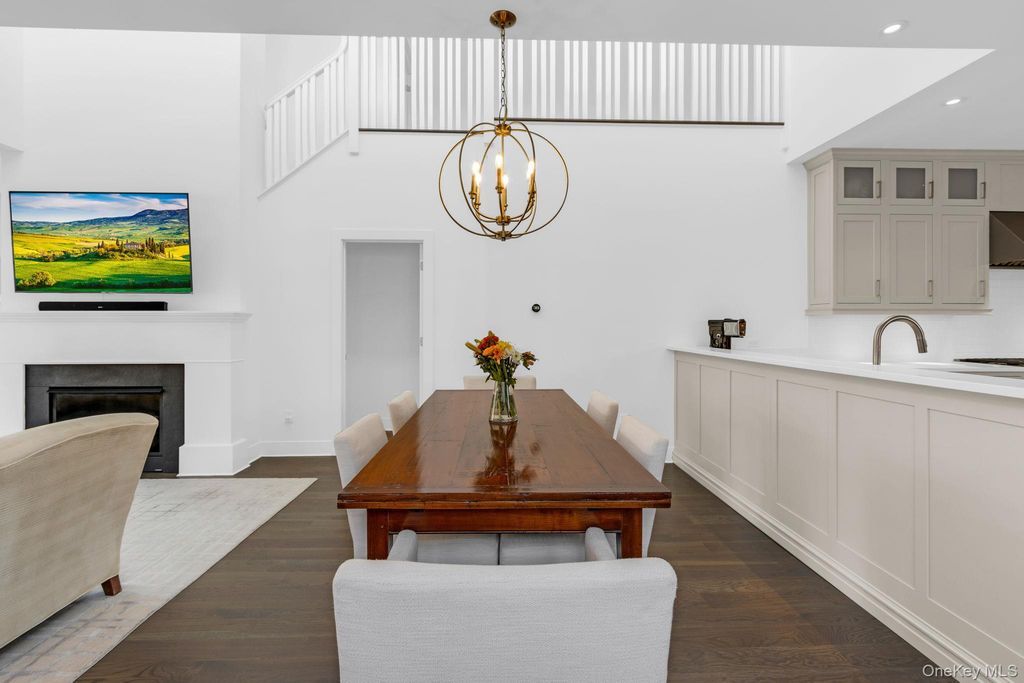 15 Honeysuckle Lane, Rye Brook, NY 10573 — photo 5
