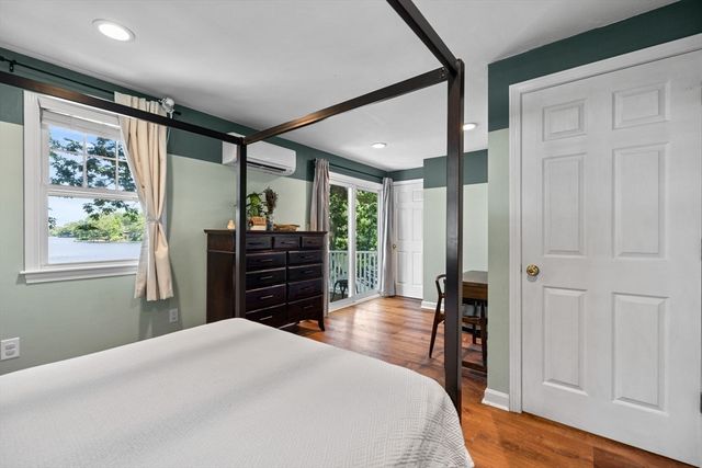 17 Woodbine Rd, Weymouth, MA 02189
