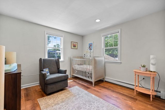17 Woodbine Rd, Weymouth, MA 02189