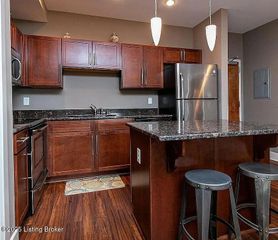 110 S Campbell St, 315, Louisville, KY 40206