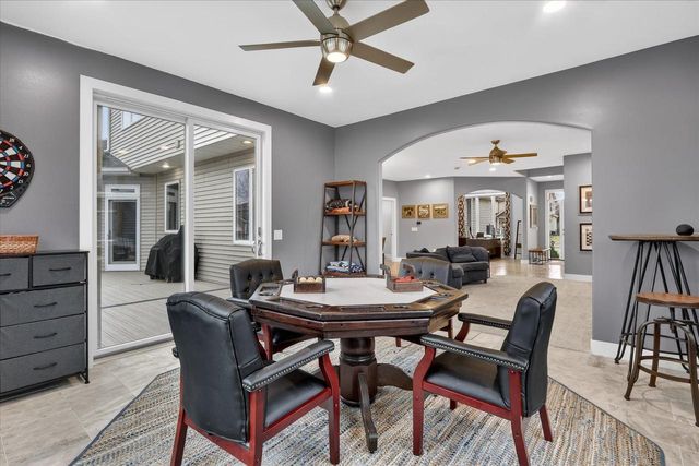 673 Prairie Grass Road, Oregon, WI 53575