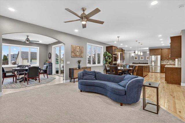 673 Prairie Grass Road, Oregon, WI 53575