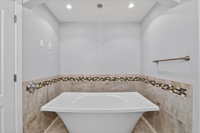 673 Prairie Grass Road, Oregon, WI 53575