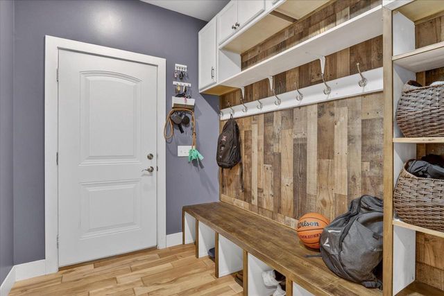 673 Prairie Grass Road, Oregon, WI 53575