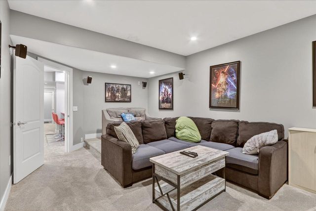 673 Prairie Grass Road, Oregon, WI 53575