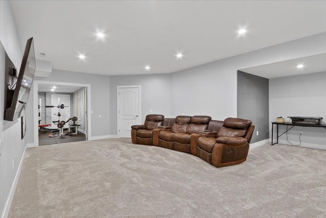 673 Prairie Grass Road, Oregon, WI 53575