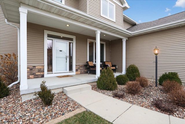 673 Prairie Grass Road, Oregon, WI 53575