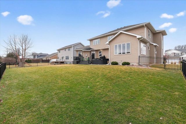 673 Prairie Grass Road, Oregon, WI 53575