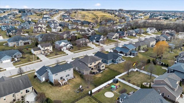 673 Prairie Grass Road, Oregon, WI 53575