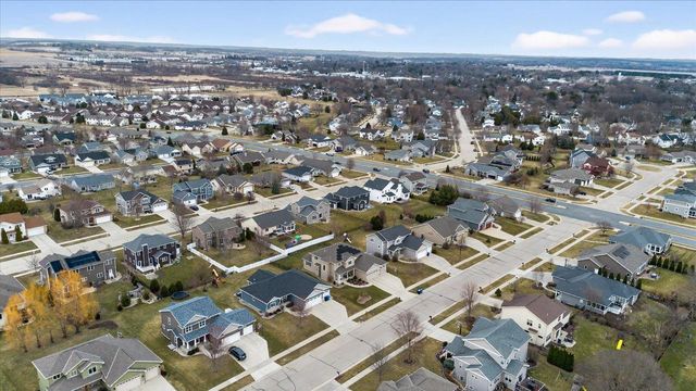 673 Prairie Grass Road, Oregon, WI 53575