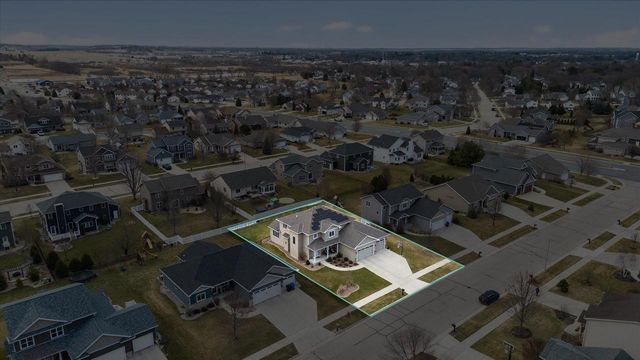 673 Prairie Grass Road, Oregon, WI 53575