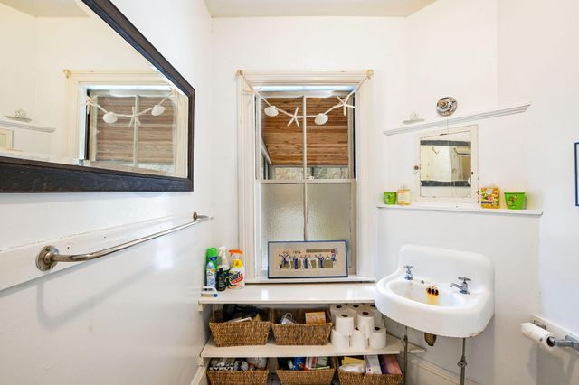 1331 Main Street, Cotuit, MA 02635